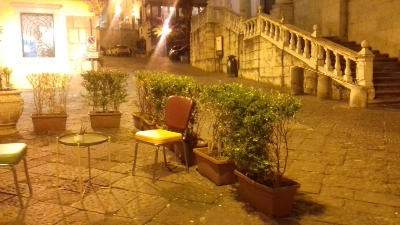 B&B Belli Di Nonna Salerno Buitenkant foto