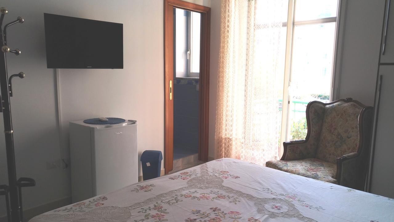 B&B Belli Di Nonna Salerno Buitenkant foto